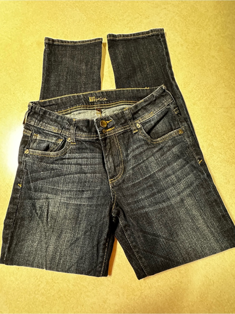 KUT jeans Womens Size 2 Straight Leg